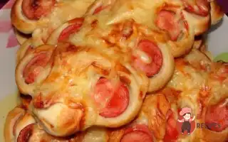 Булочки З Сосисками Та Пармезаном