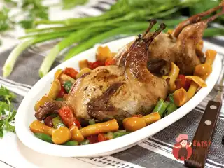 Запечена перепілка із каштанами