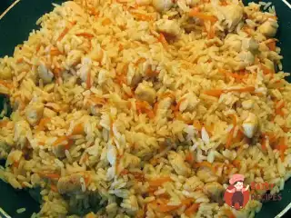 Золотистий плов з куркою