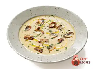 Сирний суп із грибами