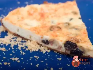 Фокачча з червоним виноградом