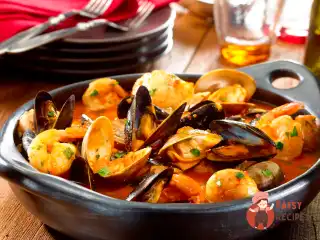 Касуела з морепродуктами по-колумбійськи