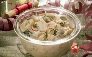 Салат З Картоплі Та Копченої Скумбрії