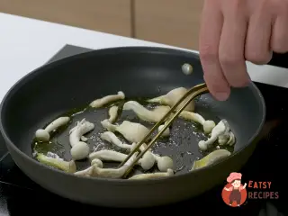 Крок 8: Японський паровий омлет чаван-муші