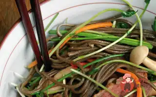 Гречана Локшина З Овочами, Качкою Та Деревними Грибами