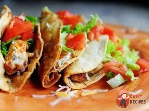 Тако зі смаженою куркою та кавуном