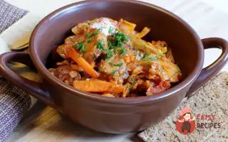 Савойська Капуста З Копченими Ковбасками