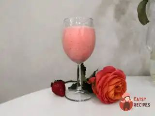 Полуничний смузі