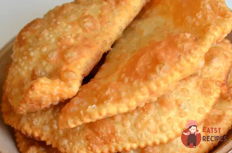 Чебуреки з яловичини та свинини