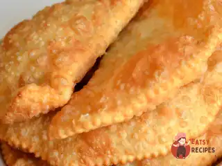 Чебуреки з яловичини та свинини