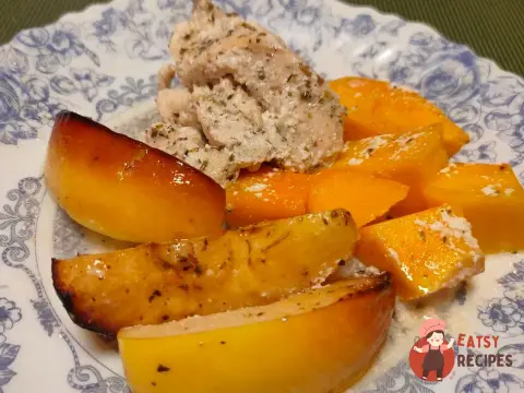 Курячий філе, тушкований гарбузом і айза