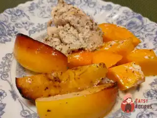 Курячий філе, тушкований гарбузом і айза