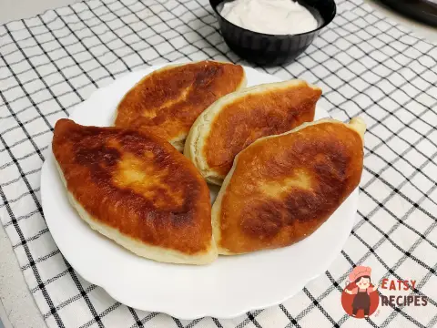 Пиріжки з картоплею