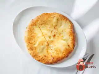 Осетинський пиріг із яловичиною