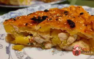 Пиріг Із Листкового Тіста З Куркою Та Картоплею