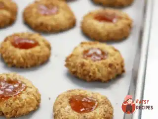 Пасхальне мигдальне печиво з джемом
