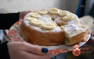 Шарлотка З Бананами Та Вишнею