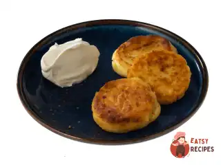 Сирники зі сметаною