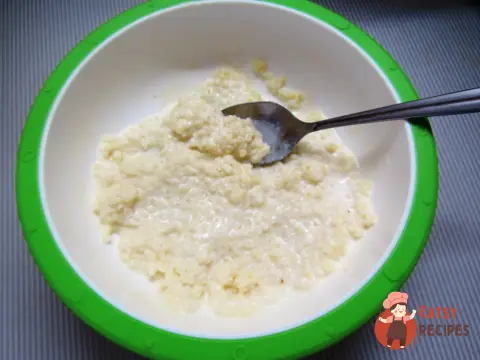 Молочна пшоняна каша