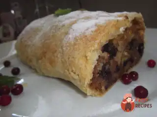 Віденський штрудель із яблуками