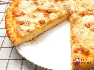 Яблучна піца з шинкою