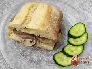 Паніні з яловичим язиком та грибами