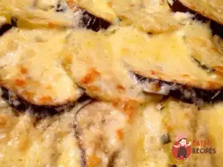 Запіканка з фаршу, кабачка та баклажану