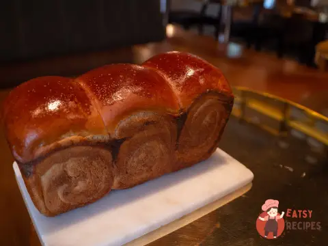 Японський молочний хліб