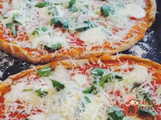 Піца "Маргарита" на тонкому тесті