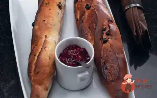 Багет Із Ізюмом