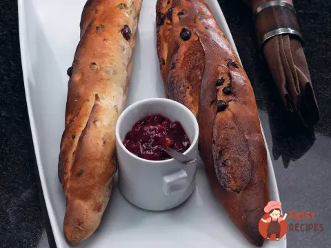 Багет із ізюмом
