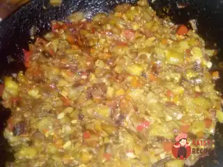 Смажена баклажанна ікра шматочками