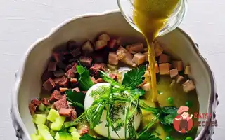 Окрошка На Квасі З Язиком Та Куркою