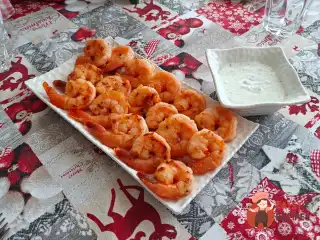 Креветки-гриль із часниковим соусом