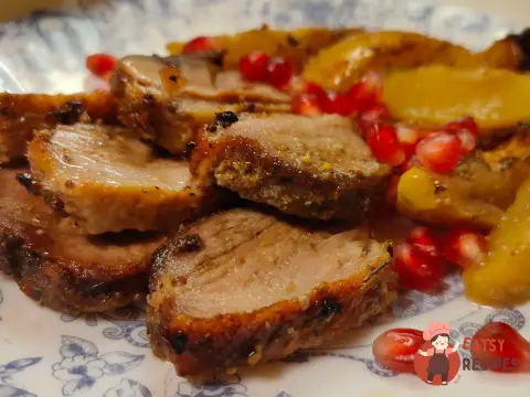 Груди качки з яблуками
