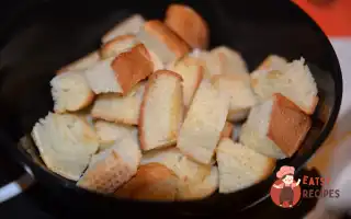 Часникові Крутони З Білого Батона
