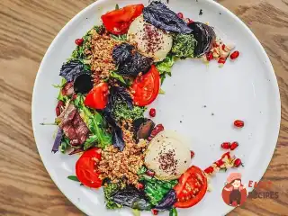 Салат з печеним буряком та булгуром