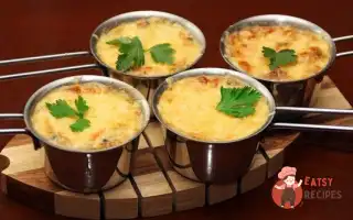 Жюльєн З Куркою Та Гливи.