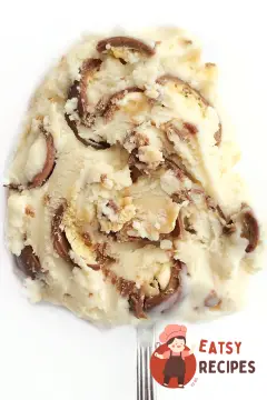 Морозиво з бейлісом та цукерками Maltesers