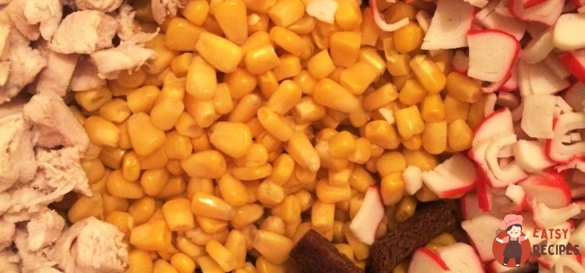 Салат з курки з крабовими паличками