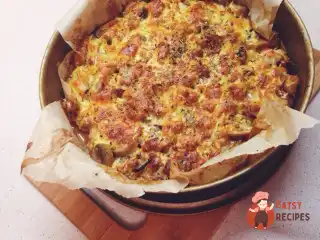 «Піца» на тесті з курячого філе з помідорами та консервованими грибами