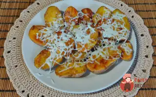 Запечена картопля з сиром