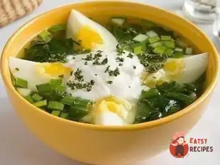 Овочевий суп з яйцем