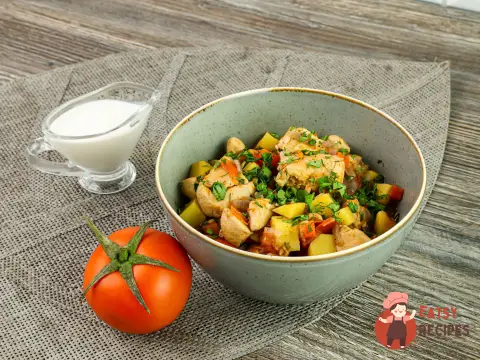 Куряче жаркое з овочами
