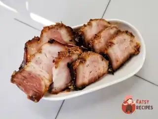 Свиняча грудинка у пряному маринаді