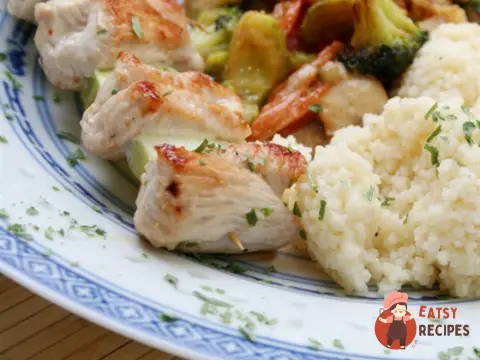 Кускус з індичкою під вершковим соусом