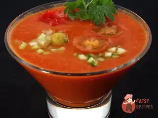 Суп з помідорів та огірків