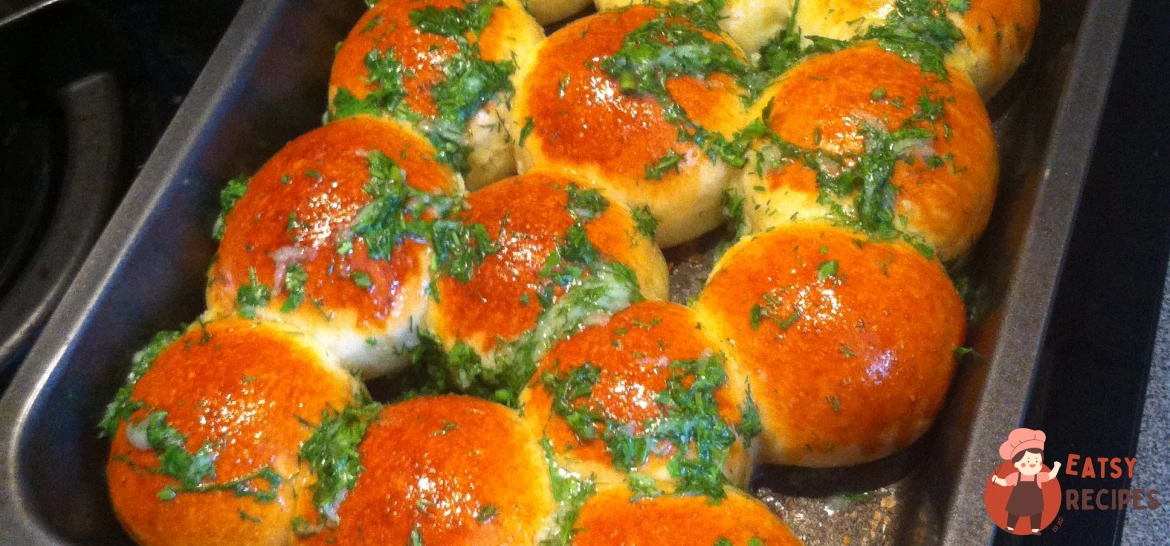 Червоний борщ з пампушками