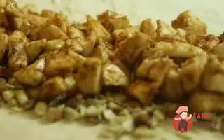Легкий Десерт Із Яблук Та Груш Із Морозивом