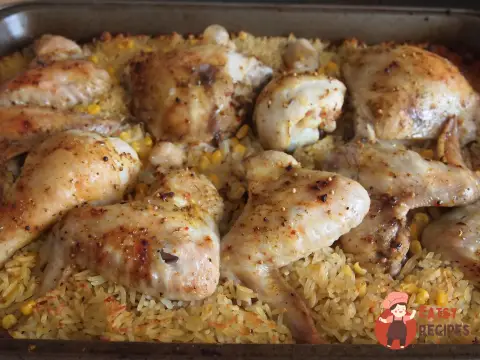 Лінивий тушкований рис з кукурудзою